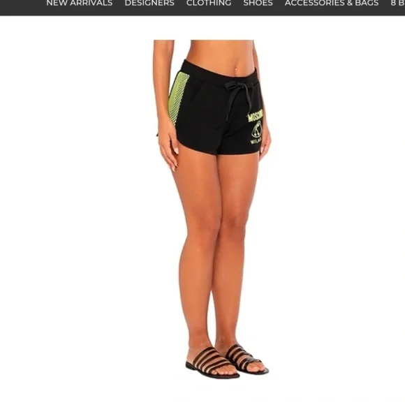 🚨‼️SOLD‼️🚨Authentic Moschino shorts - Picture 4 of 4